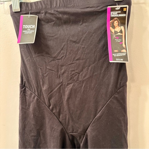 NWT Maidenform Thigh Smoothers. Size M - Picture 2 of 2